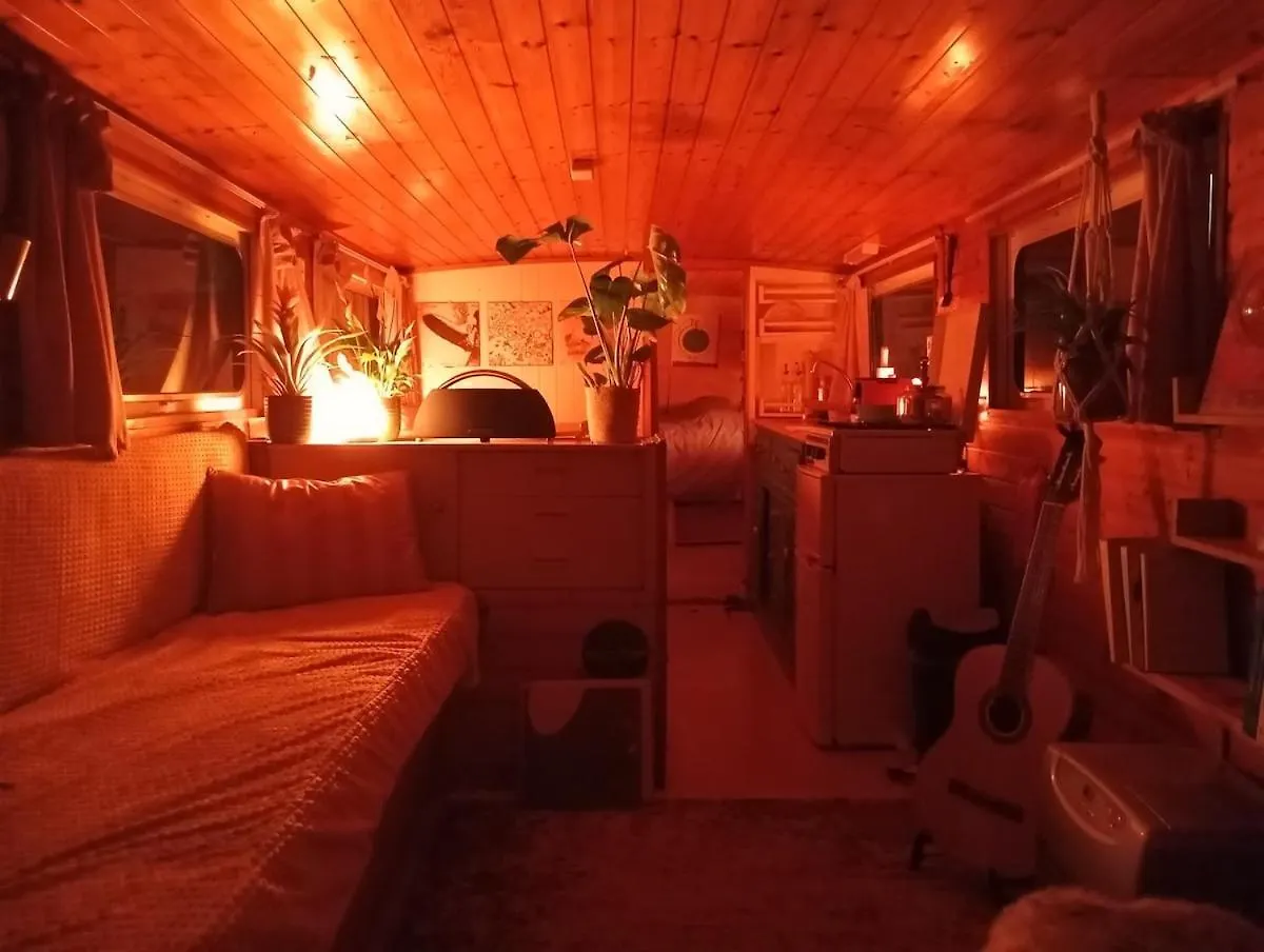 Cozy Bunk Beds In Unique Floating Hostel 阿姆斯特丹 0*,  荷兰